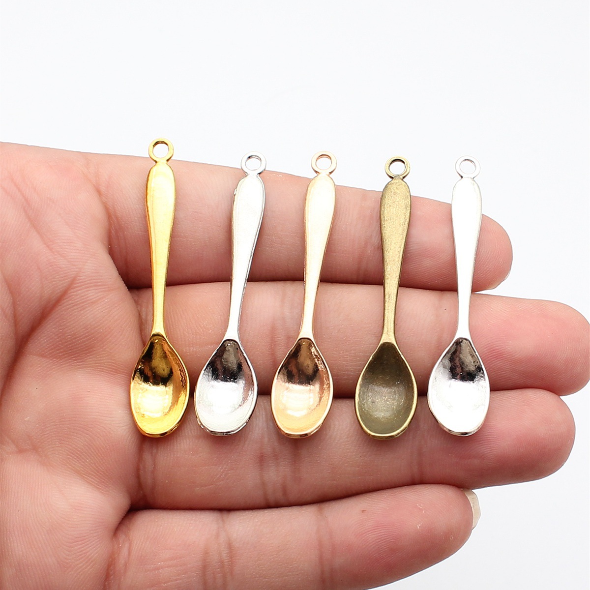 WYSIWYG 10 szt. 54x11mm 5 Kolo – Vintage Collectible Spoons recenzja i cena